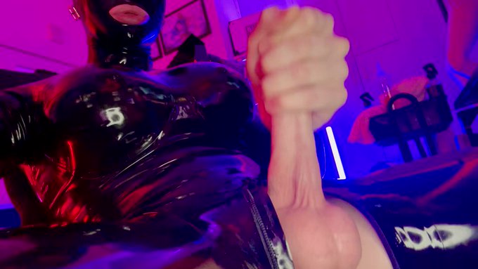 why go to therapy when you could do this all day instead https://t.co/1dwuUzJSPi