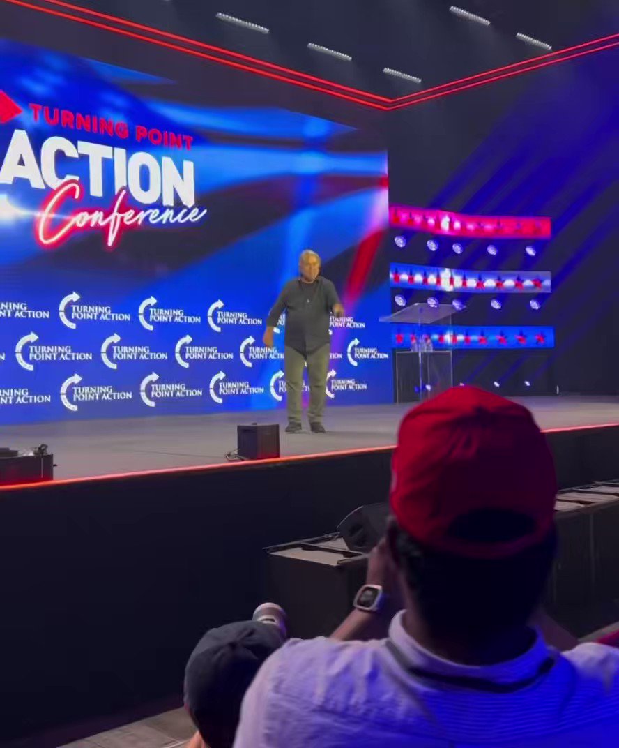 Ron Filipkowski on Twitter "Bannon’s mic drop is as sloppy as his