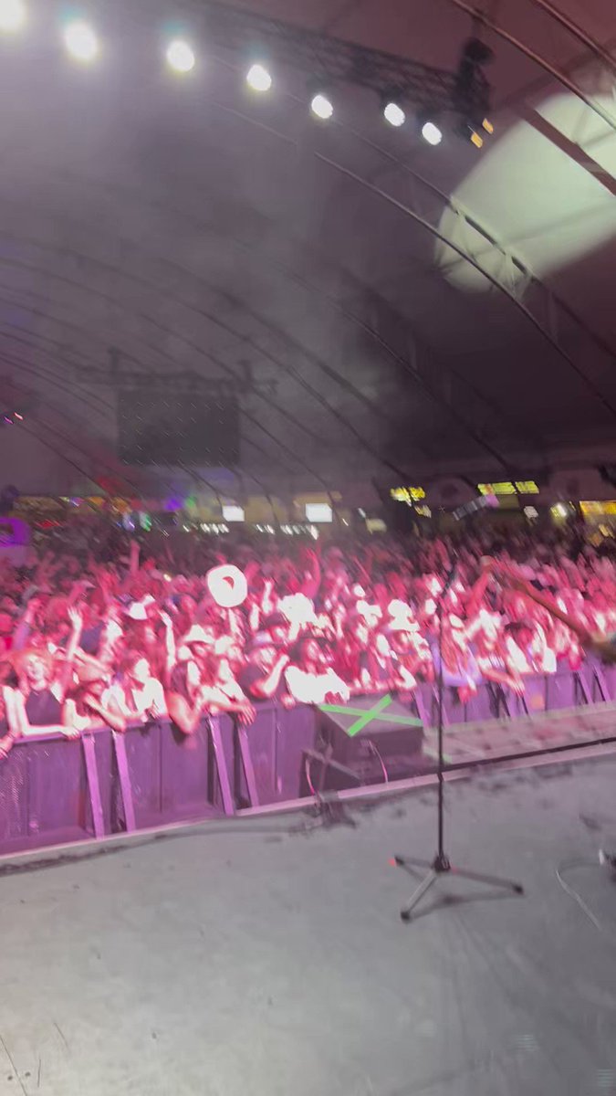 Eli Young Band on Twitter "Thanks for singing along with us