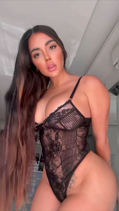 Baby te espero en mi onlyfans FREE x 24 horas ? https://t.co/zS4k8np5eX https://t.co/k73qHmGdN2