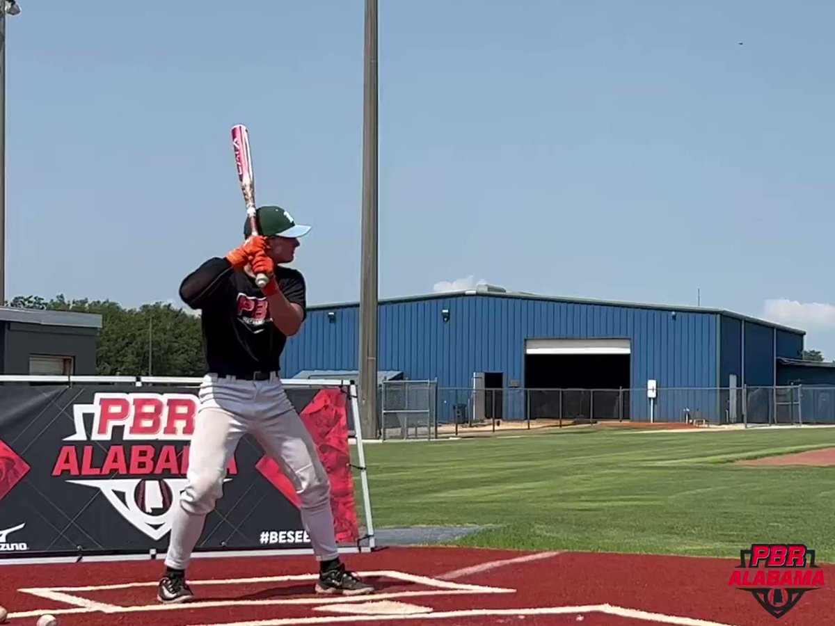 ‘25 3B Tinnin Potts (@Tinnin_Potts18; @PBR_Mississippi) posted a loud round of BP w/ tons gap-to-gap power.

Strong 5-11, 185-pound build. Looks to lift & drive to gaps. Really quick hands & top EV @ 95.0 mph.

#SouthALGames23 || @PBR_Uncommitted https://t.co/66s52mNCIp