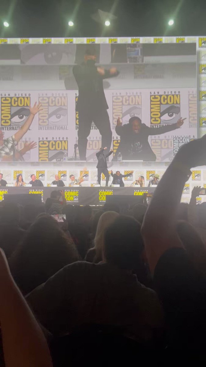 RT @IGN: Yuri Lowenthal gets the Spider-Man 2 panel going with the Bully Maguire dance #SDCC https://t.co/3ty7K2xvWs