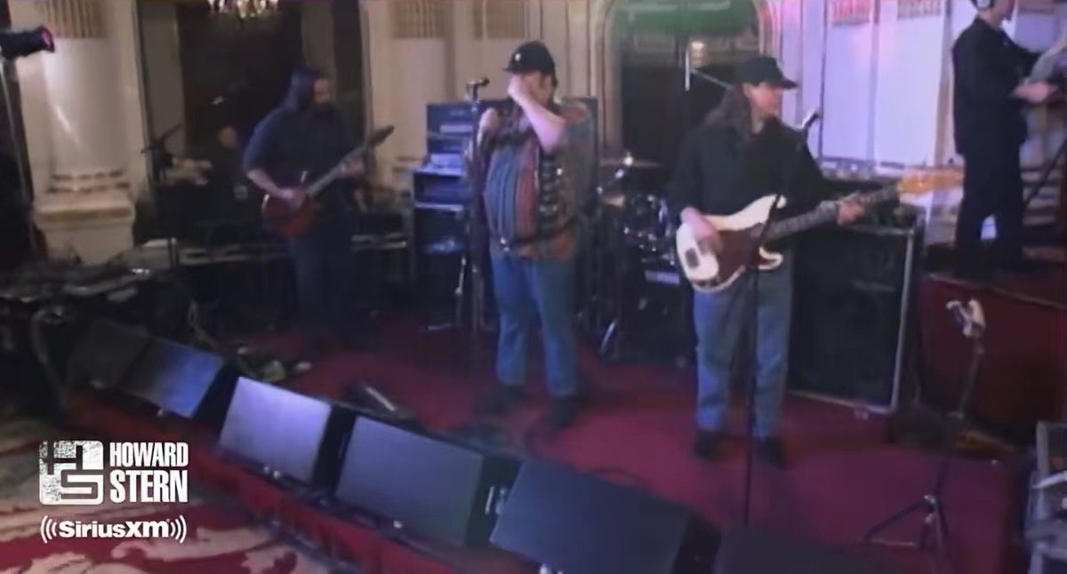 Blues Traveler performing “Hook” Live from Howard Stern’s 1996 Birthday Show https://t.co/PKzccnjoSe