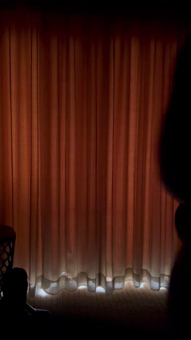 How’s my silhouette? https://t.co/CEg4I4s1yf