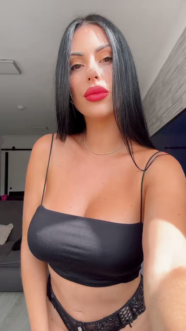 Sapphireastrea_ on X: Buenos díasss mis amores 🩵🩵  t.coYdUsB9HcG4  X