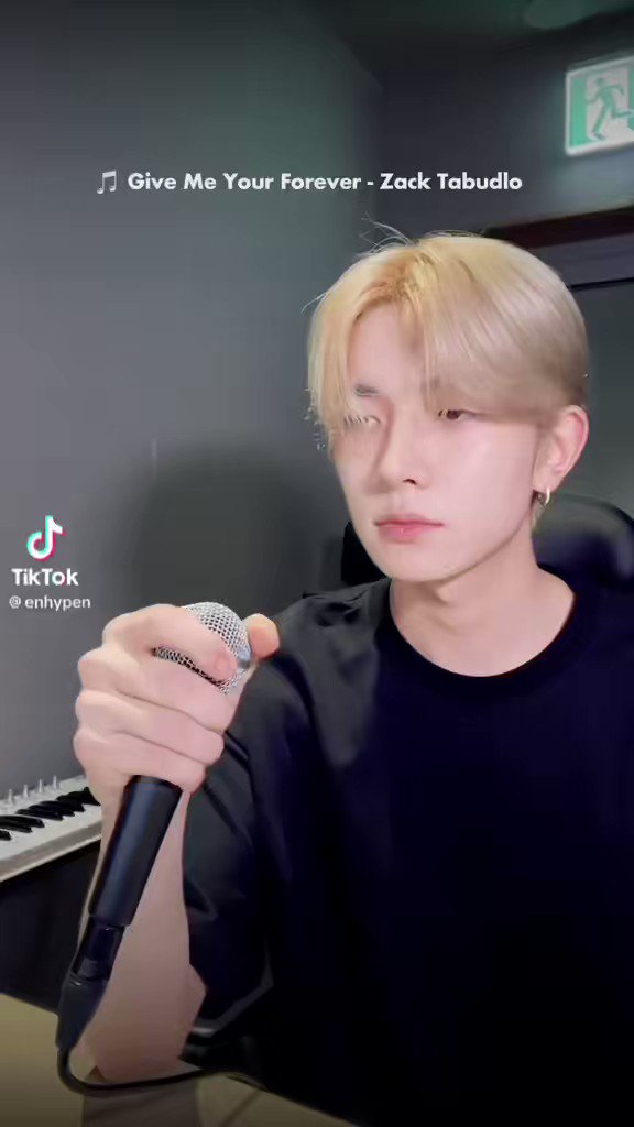 you don't understand I STILL CANT GET OVER IT I MEAN LOOK AT THE LYRICS AND HIS VOICE AND HIS EMOTIONS LIKE I WOULD GIVE YOU MY FOREVER HEESEUNG I WOUUUULD

https://t.co/pR4It4jmJm