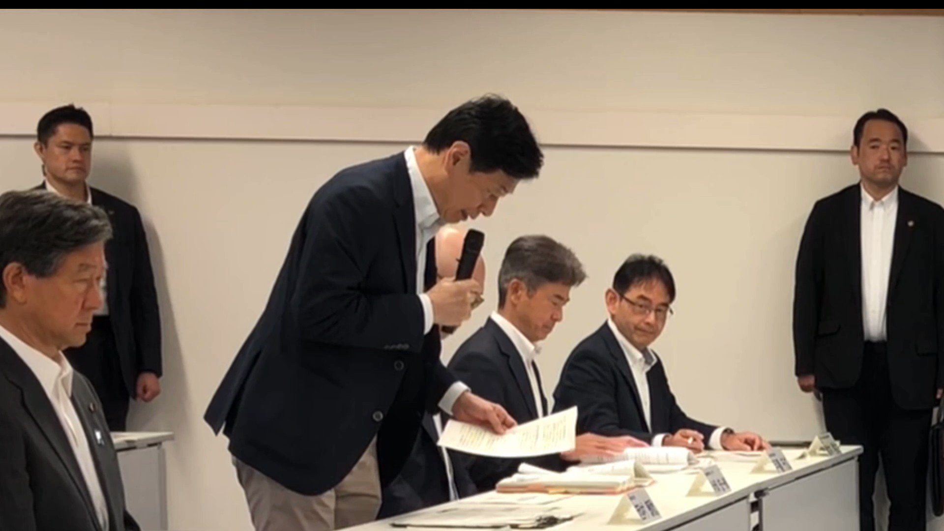 Ricx 宮城県漁協でALPS処理水の安全性確保の取組・風評対策など説明しました。  漁業者の皆さんから、アワビ、ホタテの価格下落など影響が出ているお話をお聞きしました。 放出前であっても一時買取・保管支援のための300億円基金の ...