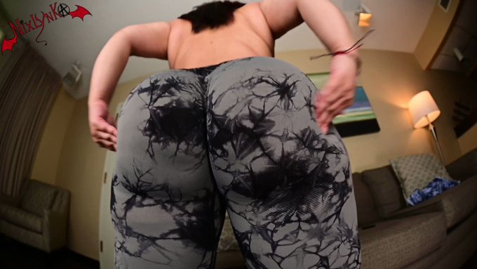 Worship my ass in Slo-Mo https://t.co/LsXQ4au93t