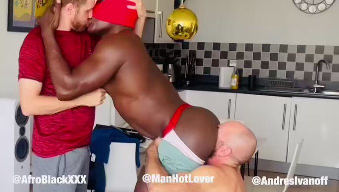 Two Latino tops @AndresIvanoff and @manhotlover eat my hole and use it.  
Available on: https://t.co/SHx50qHpZ9
