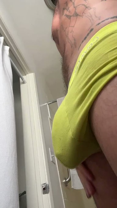 Tribute time… send em out now. DM$$ open for reward. https://t.co/eDO8BFQGhI