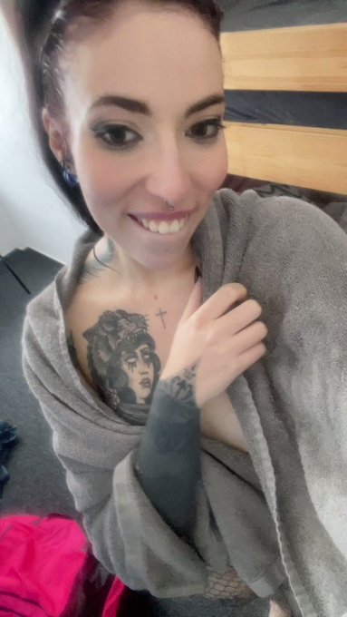 Giada’s pics and videos