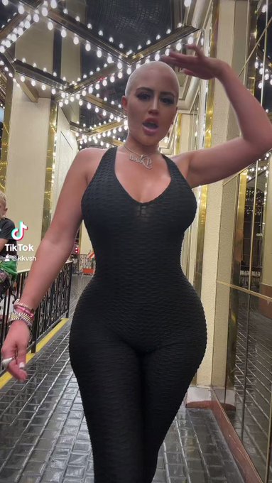 wanna see together? https://t.co/coR0tmkxaU