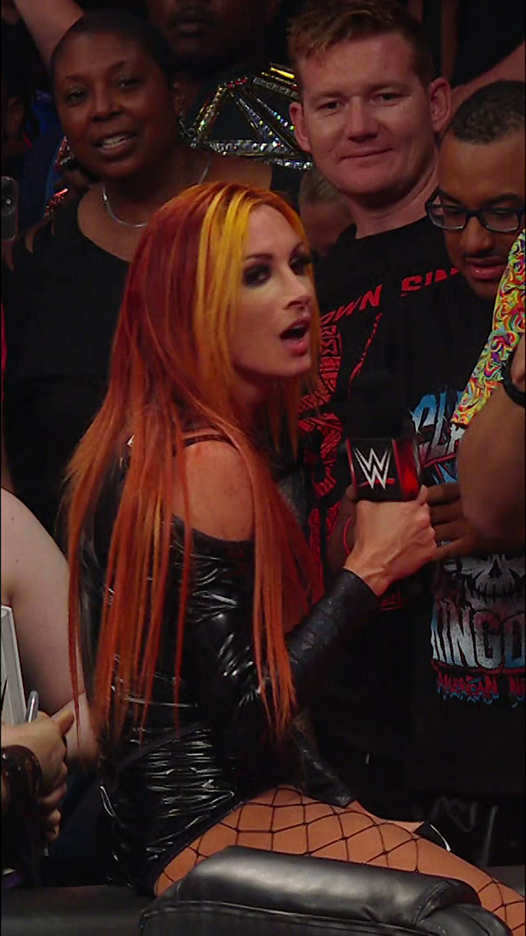 Becky at #wwepeoria ❤️‍🔥 - - 📸: currentlycoyne on twitter