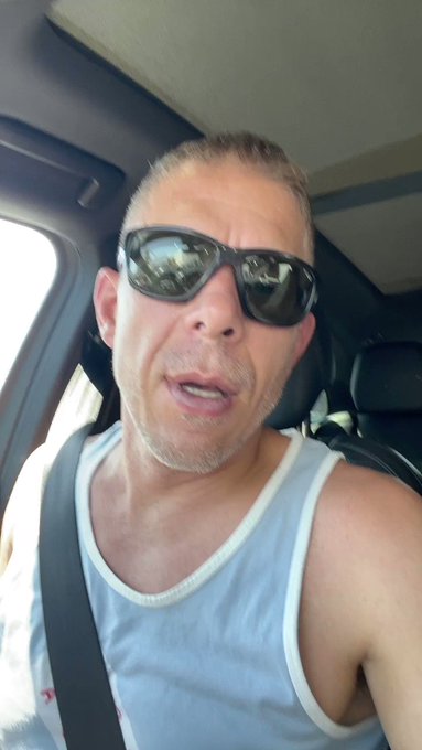 Buy 1 month &amp; get 1 month FREE during the @Brazzers #LaborDay Sale! Click here to save BIG -> https://t<a class="tags" href="/tag/brazzers">@brazzers</a><a href="/tag/laborday"class="tags"><span>#laborday</span></a>