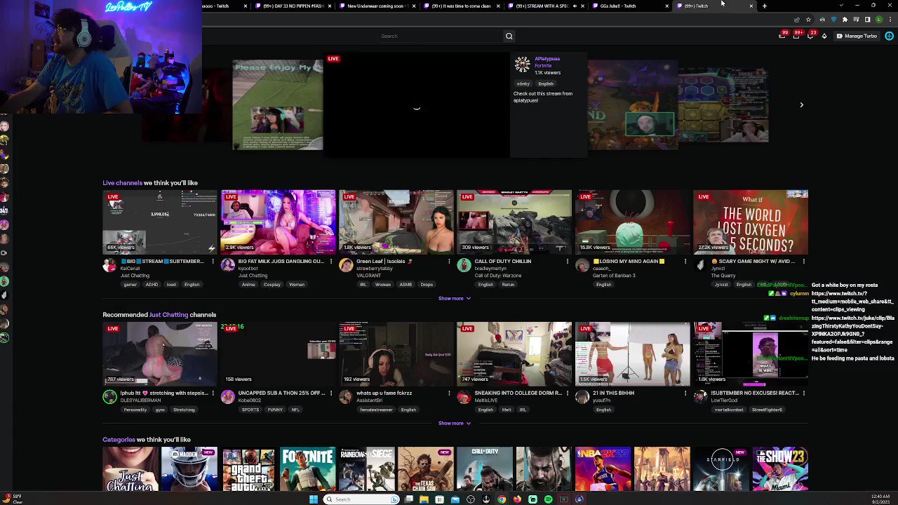 clo Live on cola ae! twitch.tv/clodovilfps twitch.tv/clodovilfps