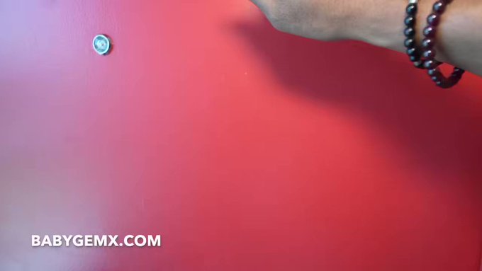 My door dasher forgot the sauce, so I told him I needed some of his instead 😈 https://t.co/3O4shoP0o