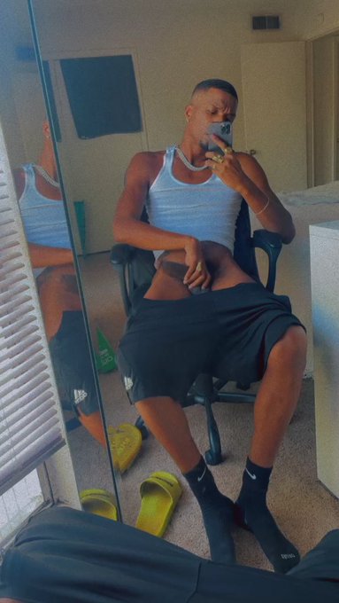Woke up feelin’ myself , Good morning ?
https://t.co/edBv4FCu2H https://t.co/A05c5z0SjK