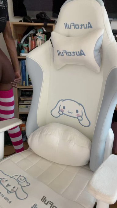 do y’all like my gaming chair
be honest pls https://t.co/uLSn7S4BiB