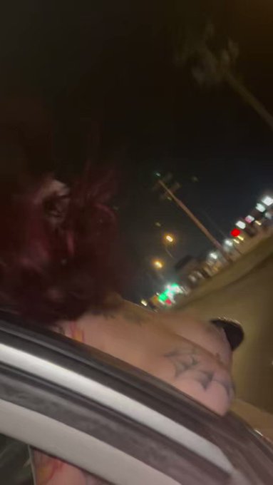 empty road at 3am on my bday led to this LOL https://t.co/Uf7HCp8dDx