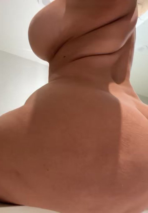 RT 𝙞𝙛 𝙮𝙤𝙪 𝙬𝙤𝙪𝙡𝙙 𝙥𝙪𝙩 𝙮𝙤𝙪𝙧 𝙙𝙞𝙘𝙠 𝙞𝙣 𝙢𝙮 𝙖𝙨𝙨 🙊 https://t.co/lu55TXDeY1