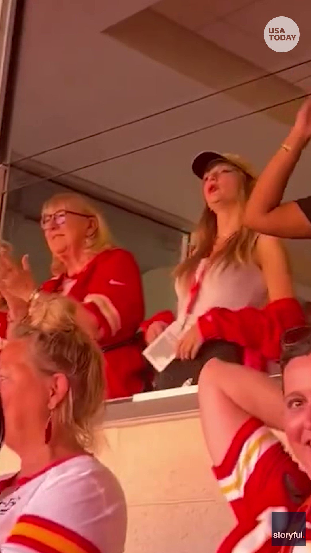 Taylor Swift at Chiefs Game Sitting With Travis Kelce's Mom Sent