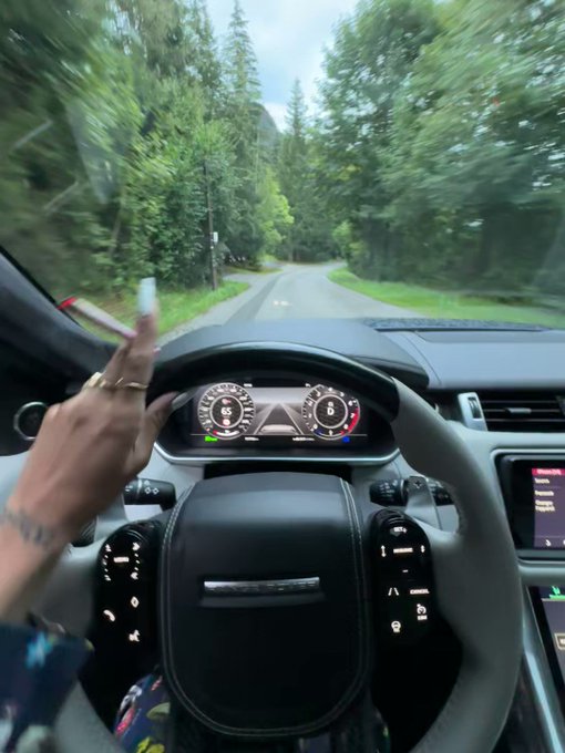 Chamonix 🏔️💫 https://t.co/h6XsX6cVpg<a href="/tag/oppenheimer"class="tags"><span>&#35;oppenheimer</span></a>