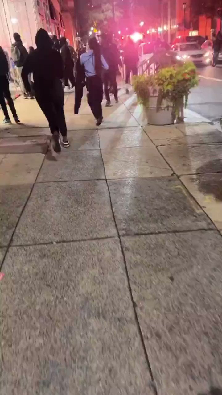 [討論] 可憐的希迷連蘋果店都搶了