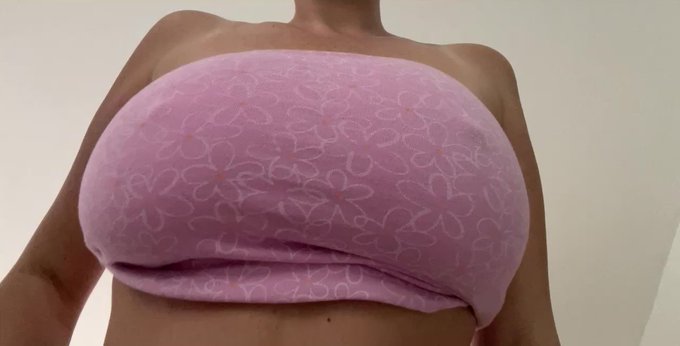 Jiggle jiggle ? https://t.co/swU4fkC6ia