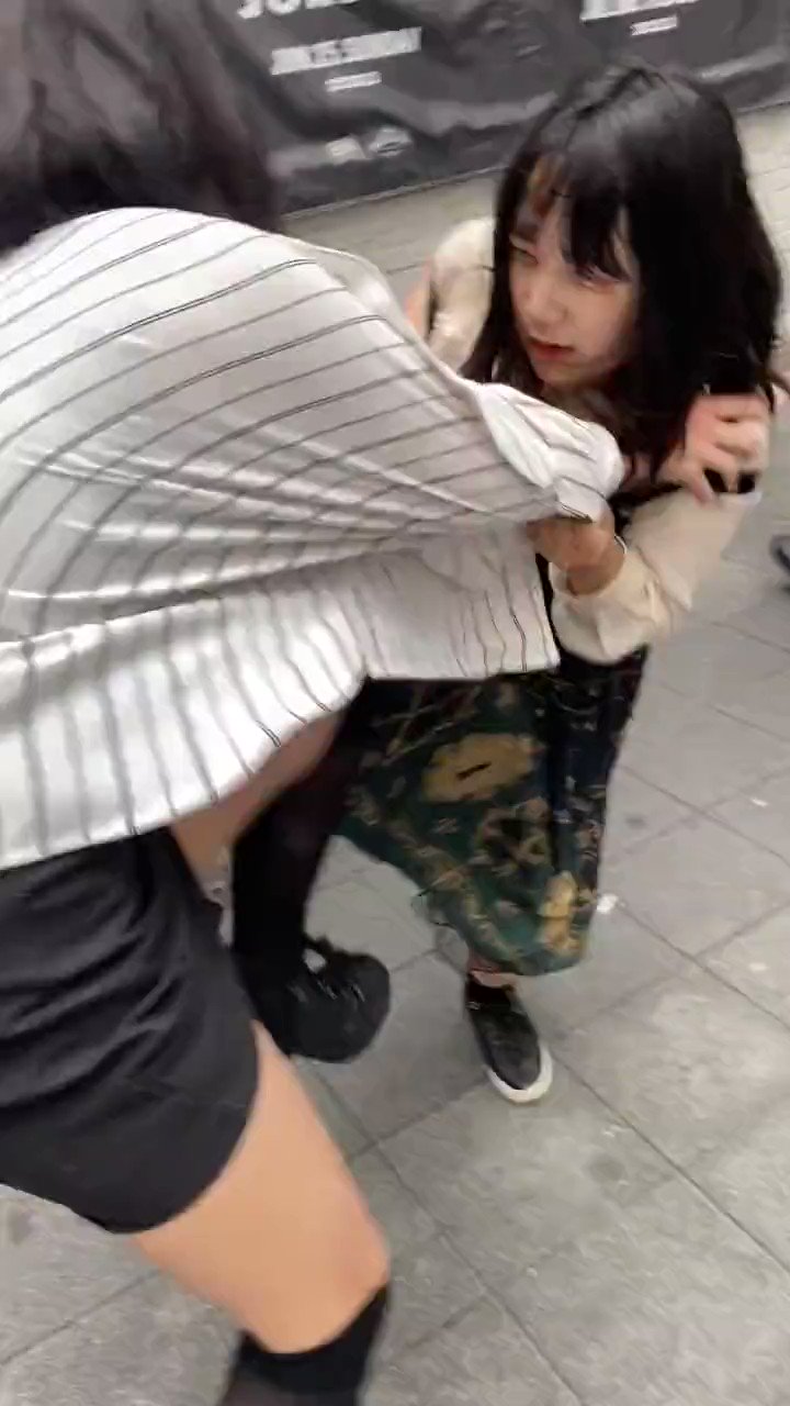 トー横　盗撮  / X
