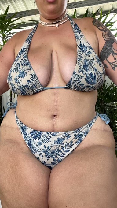 Thiccc ? https://t.co/6qfm2UUG7n