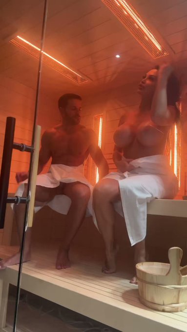 I had a nice sauna seance today with @NickMorenoXXX For full video??? https://t.co/ZMcOxs4bpM https://t