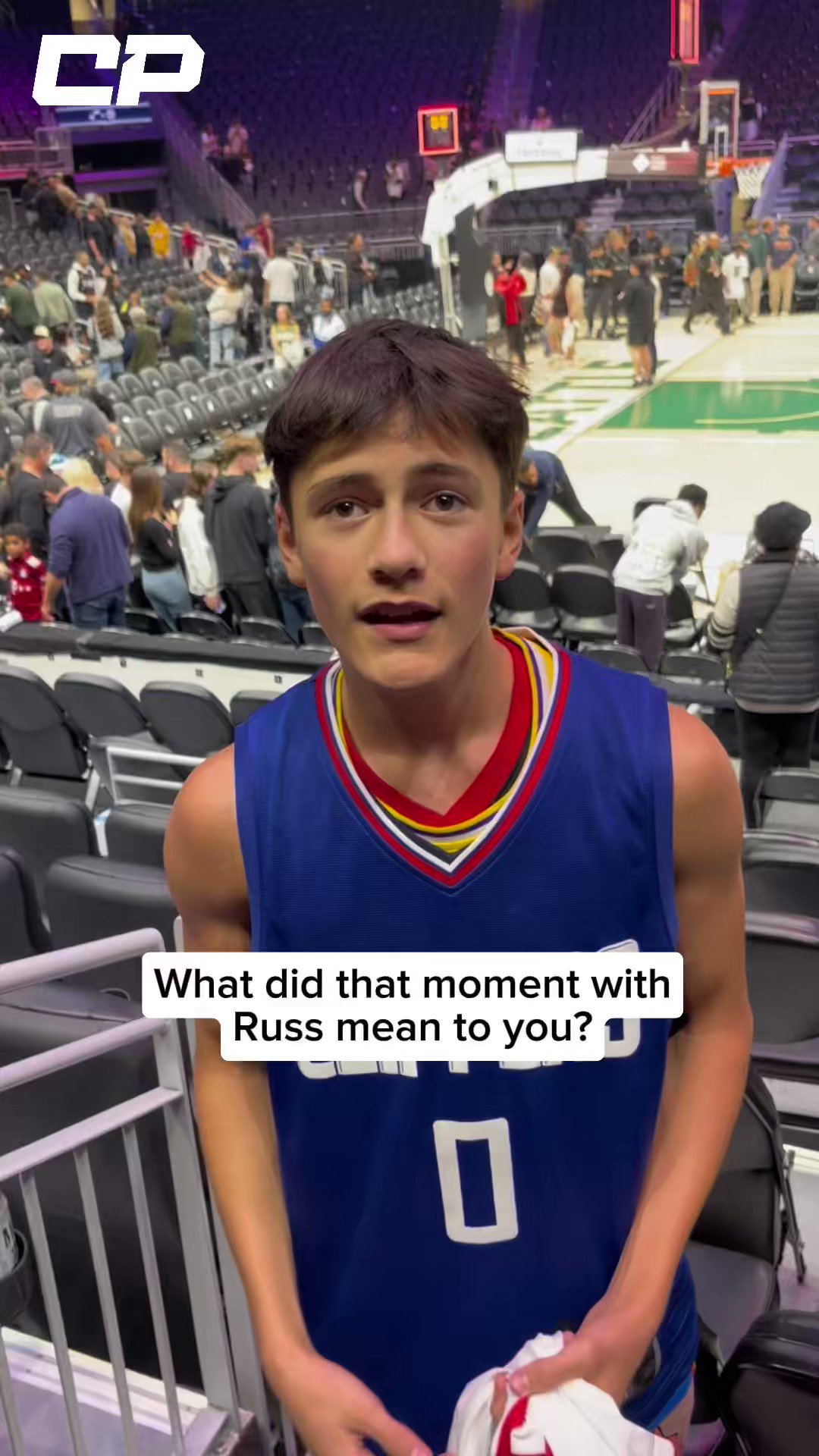 Re: [花邊] 一名西雅圖Westbrook粉絲穿著8件球衣去看比賽