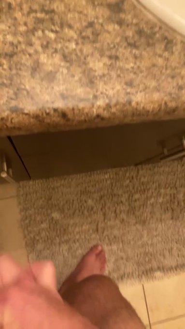 Rt for my personal snap 😳 https://t.co/7yLN5Ve68B