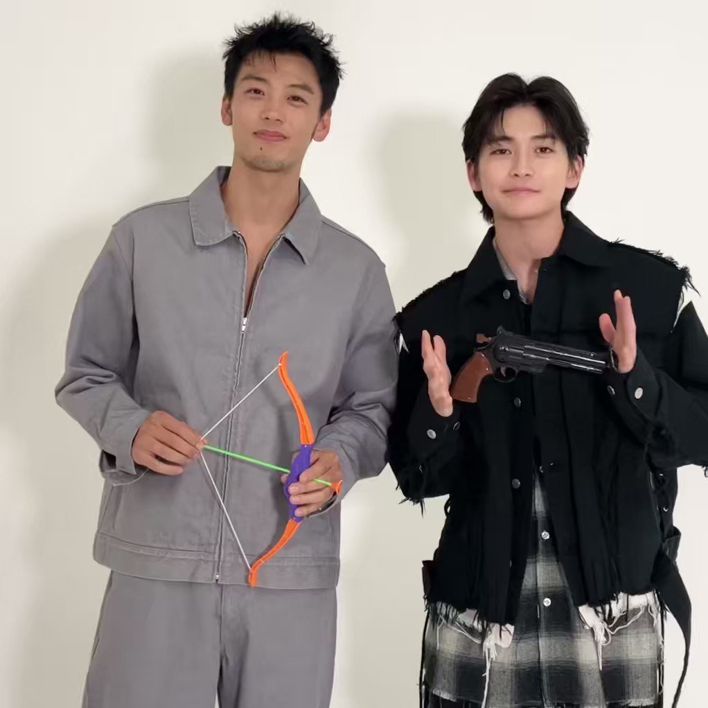 竹内涼真＆高橋文哉、“極寒”イベントでボケ連発！？投げキス