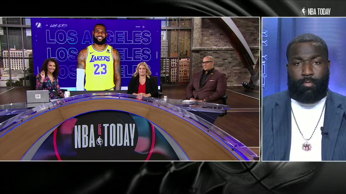LeBron James, Peyton Manning & Obamas Team With Netflix For NBA