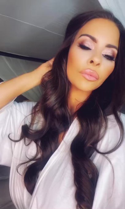 Mwah to long haul 😘 #linseydawnmckenzie https://t.co/Ya7uhpBOYq<a href="/tag/linseydawnmckenzie"class="tags">#linseydawnmckenzie</a>