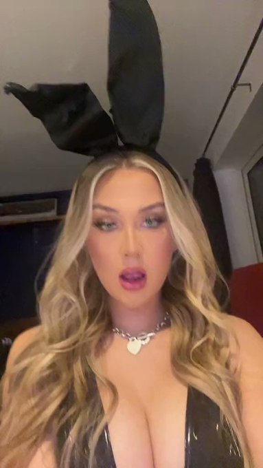 If you like ass🍑, you should follow my tiktok https://t.co/2ZZfAr4gWp https://t.co/aNHWY73lHn