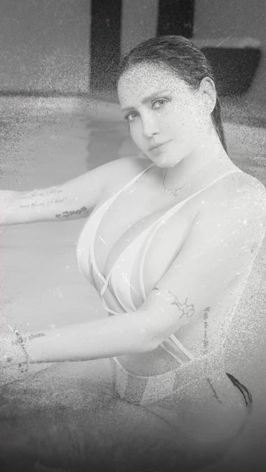 S&iacute;gueme en todas mis redes y suscr&iacute;bete a mis plataformas ❤️&zwj;🔥❤️&zwj;🔥 https://t.co/5MdwRPwmU9 https://t<a href="/tag/podcast"class="tags"><span>#podcast</span></a><a href="/tag/onlycelia"class="tags"><span>#onlycelia</span></a>