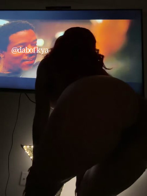 POV: I invited you over👀 https://t.co/dGVbB1DEbe<a href="/tag/linkinbio"class="tags"><span>#linkinbio</span></a>