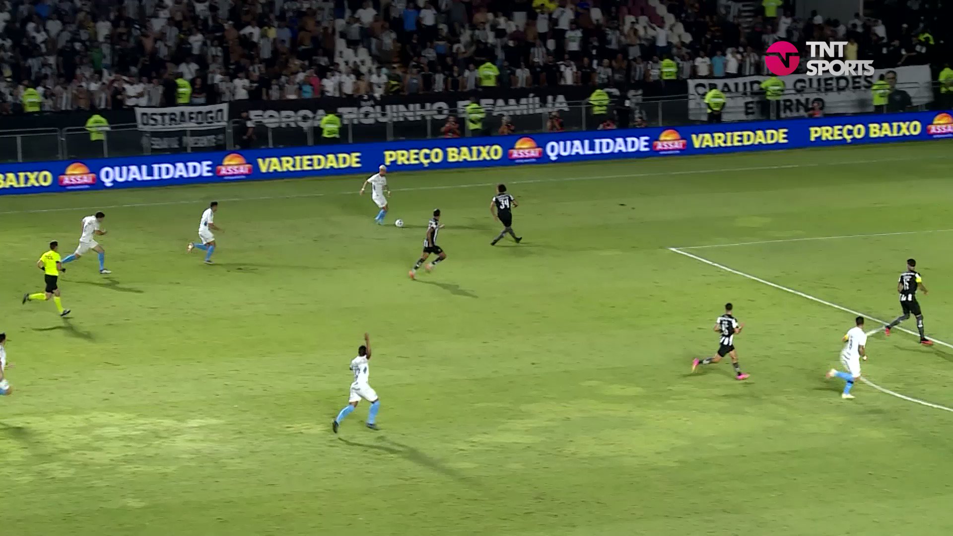 TNT Sports Brasil - UMA VIRADA PRA FICAR NA HISTÓRIA! O SUÁREZ ACABOU COM O JOGO! 🇪🇪🇪🇪🇪🇪🇪🇪 #Brasileirão2023