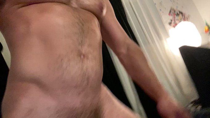 Hungry? Doesn&rsquo;t take much to get me dripping 😈🍼 https://t.co/h8MvRVXIvc