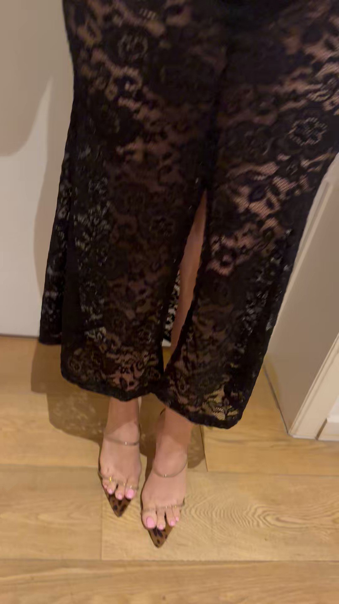 @AishaWolfies video Tweet