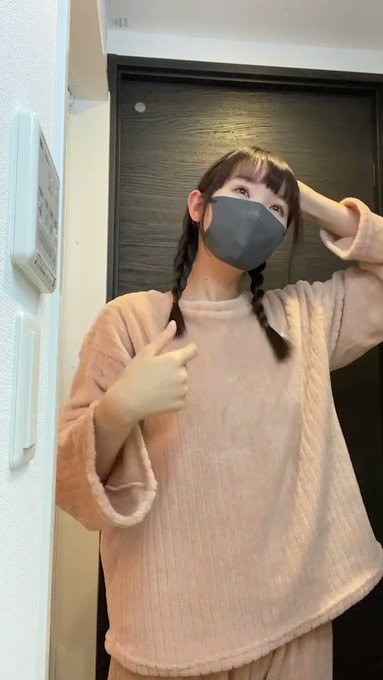 おはめい🐏 めいのパジャマお着替え😘😘 https://t.co/arKbXc8YPC