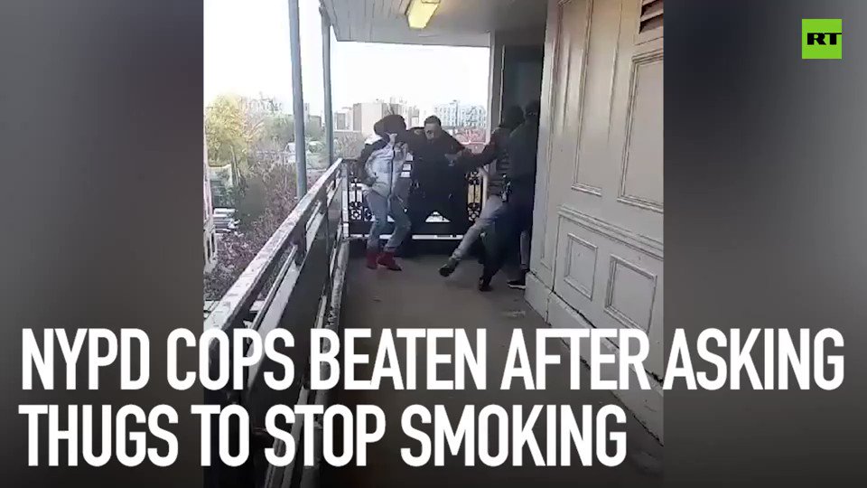 NYC Police Officers Assaulted After Confronting Subway Smokers