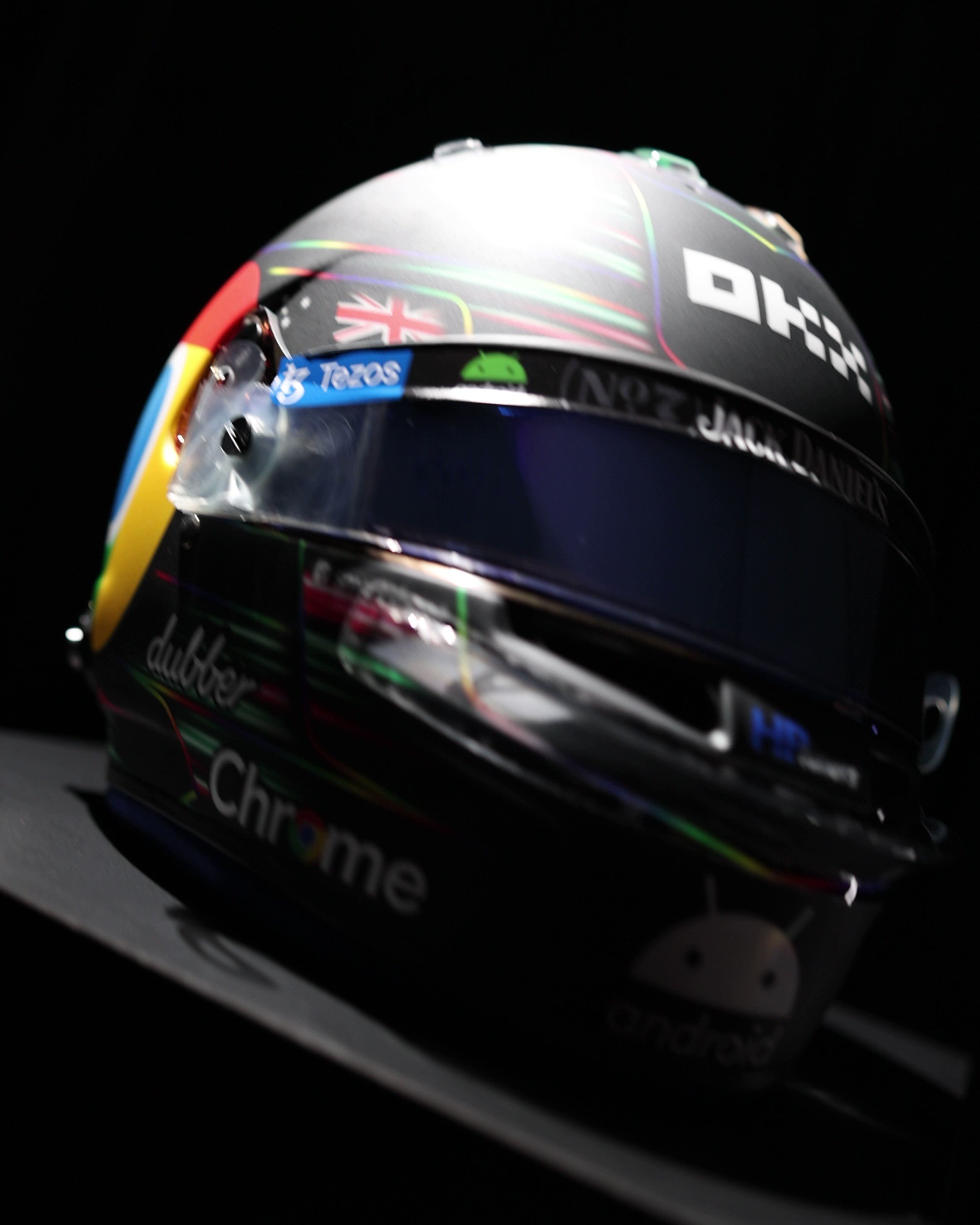 Casco especial de Oscar Piastri para el Gran Premio de Las Vegas. Fuente: Twitter Mclaren