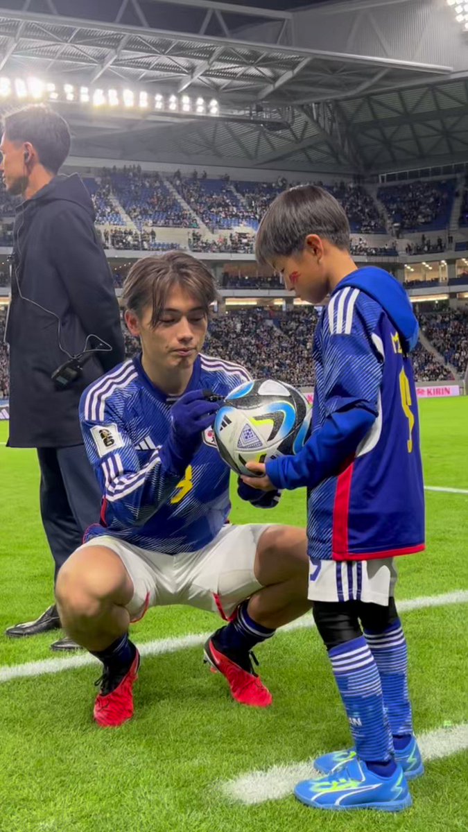 🔹KIRIN アフターマッチサイン🔹 ミャンマー代表戦ご来場のファン