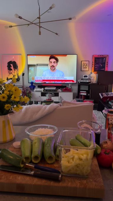 🍉 https://t.co/2oeBuSGn3b