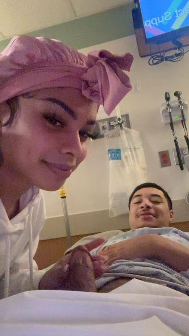 My EX was in the Hospital so I helped him get treated 😉😱  FULL VIDEO: https://t.co/3N2pYfIi7M https://t