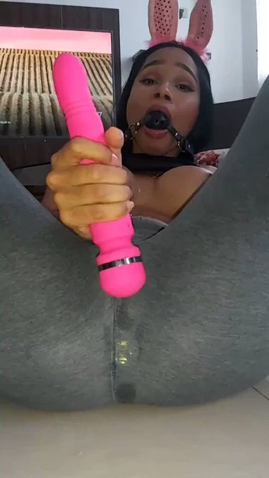 FREE FREE SUSCRÍBETE ??? https://t.co/S6zGy9khrL