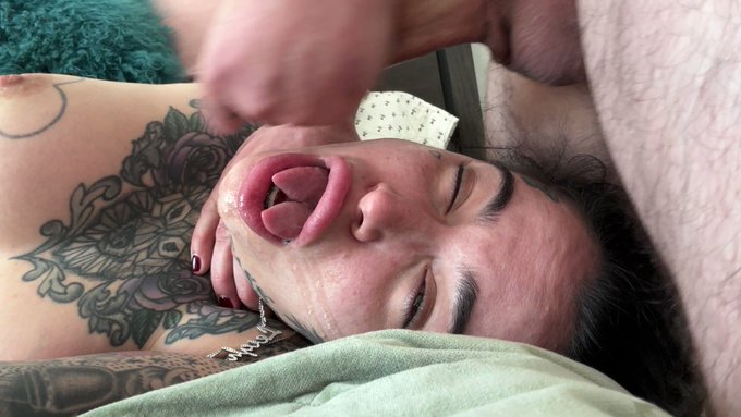 We copied that one video. It was p cool https://t.co/KzE8iwz5Cn<a href="/tag/divinebitches"class="tags"><span>#divinebitches</span></a>